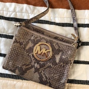 Michael Kors cross body